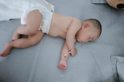 商水怀孕多久肚子会胀气